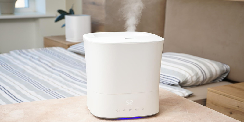 Humidifier improving indoor air quality in bedroom