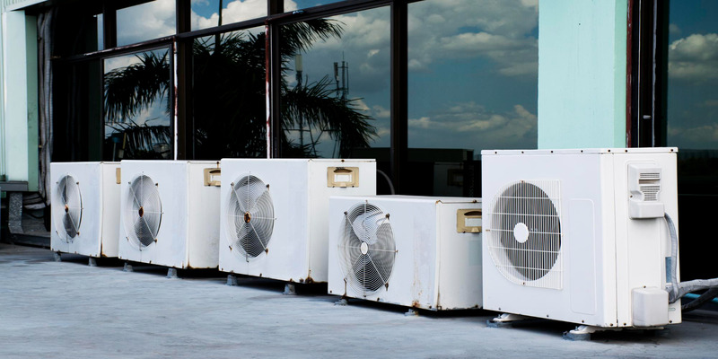 Multiple outdoor AC units at commercial building